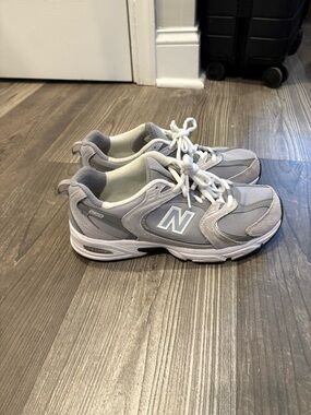 New Balance Women’s 530 Gray & White Athletic Sneakers